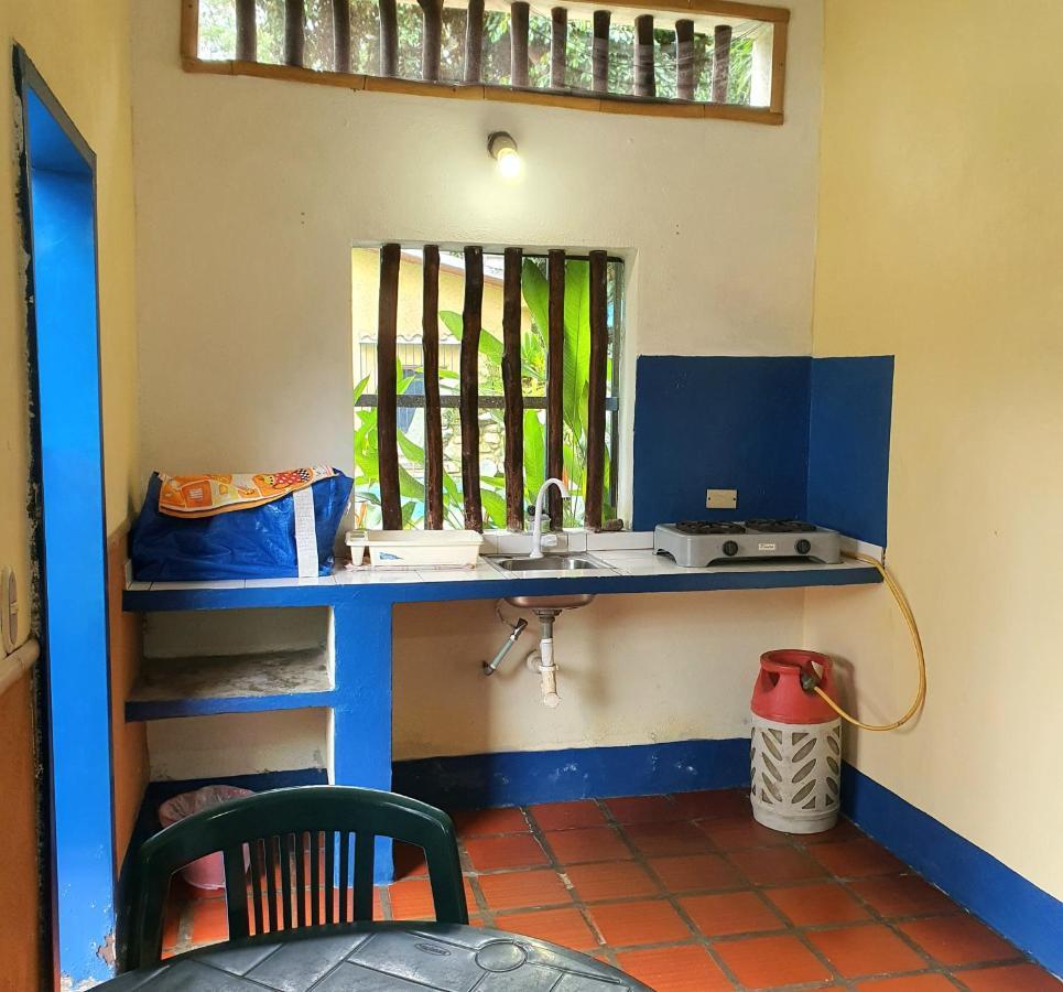 Hostal Nova Colonial Puerto Colombia Ruang foto